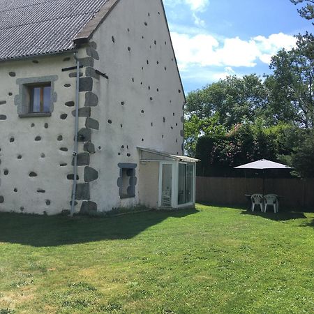 Gite Rural - Grange Des Pres Blancs Chaine Des Puys Le Vernet-Sainte-Marguerite Luaran gambar
