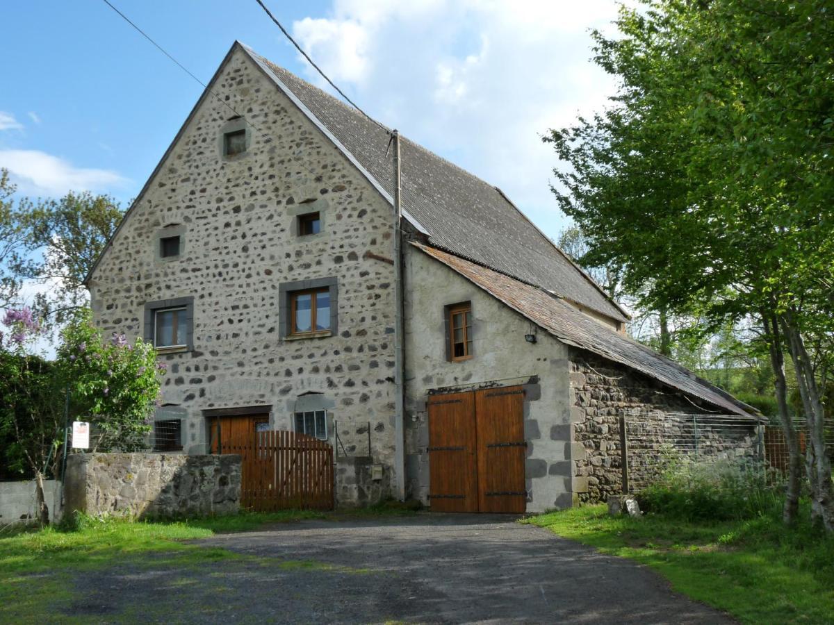 Gite Rural - Grange Des Pres Blancs Chaine Des Puys Le Vernet-Sainte-Marguerite Luaran gambar